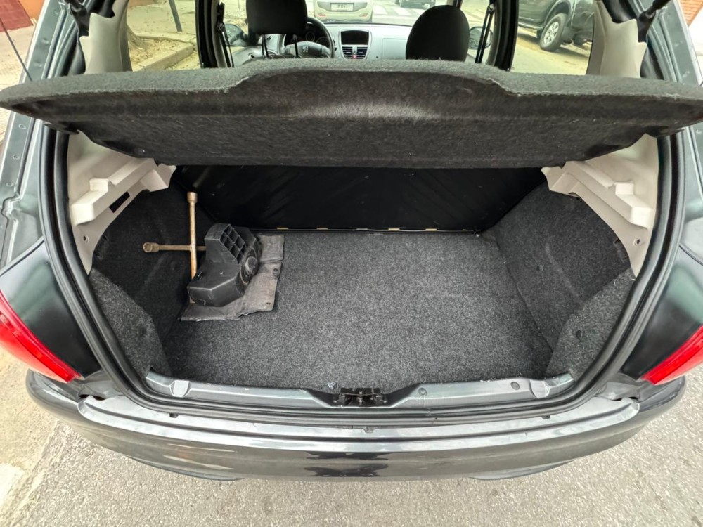 Peugeot 207 Active 1.4  75 CV — foto 4